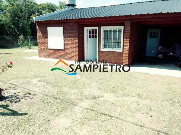Casa con pileta y quincho