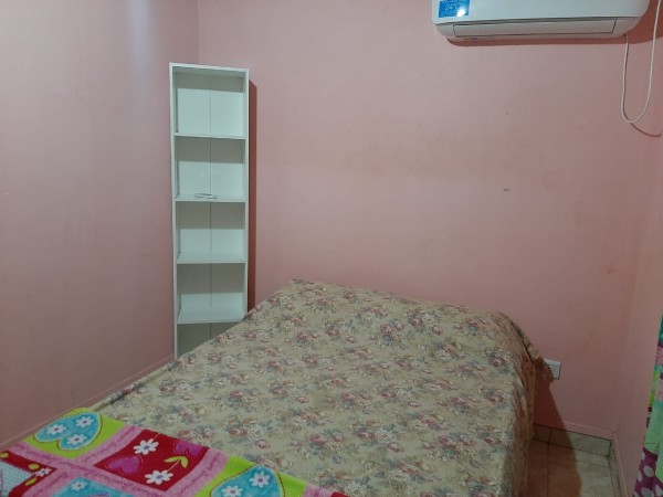 Casa con pileta y quincho