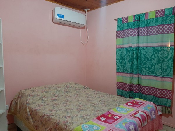 Casa con pileta y quincho