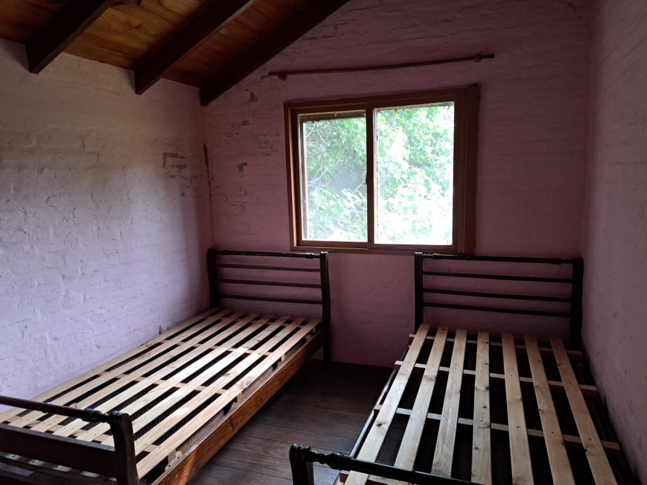 Casa quinta con pileta, amplio terreno, buena ubicacion