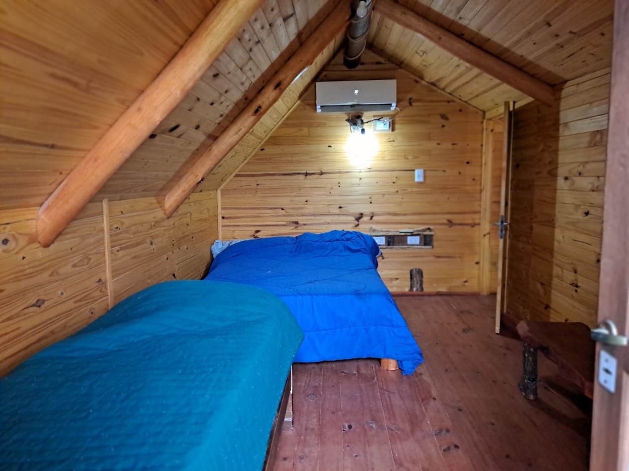 Cabaña madera 2 dorm, cochera