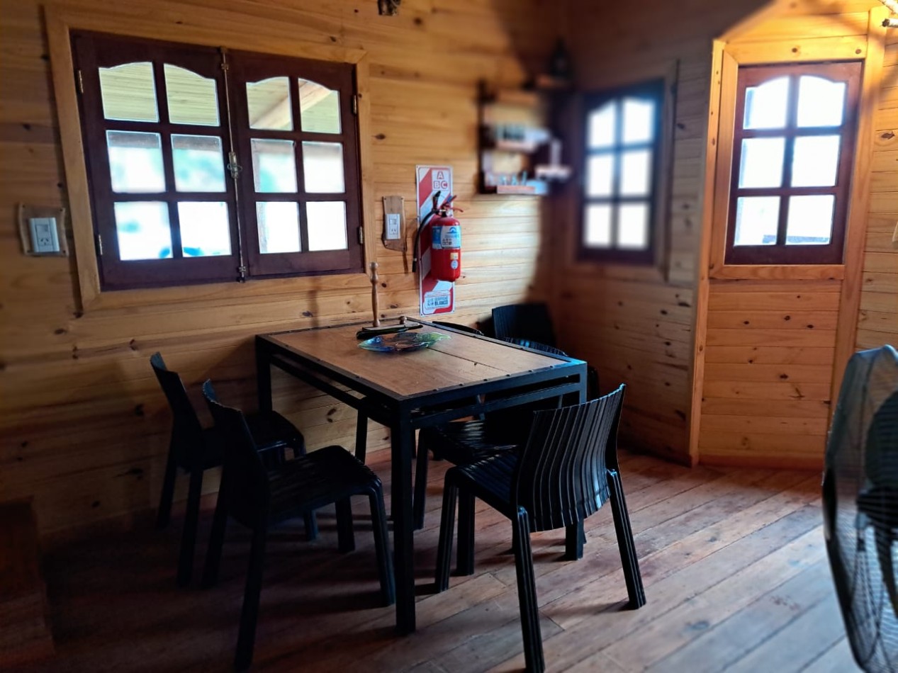 Cabaña madera 2 dorm, cochera