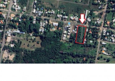 Amplio terreno en calle Echeverria al 2100