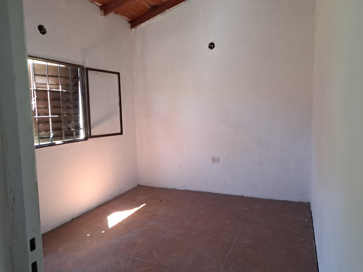 Casa 2 dormitorios amplio parquizado